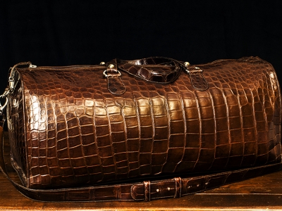 borsone in coccodrillo artigianale fatto a mano