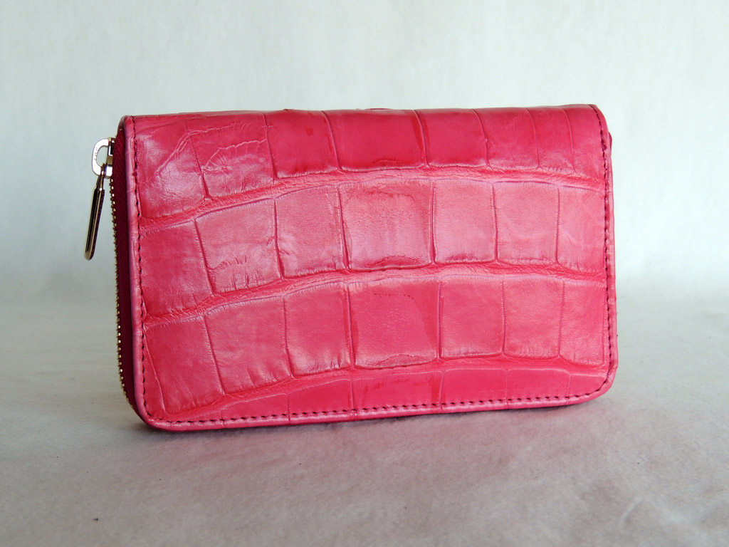 portafogli donna pelle: portafoglio in pelle di coccodrillo color rosa
